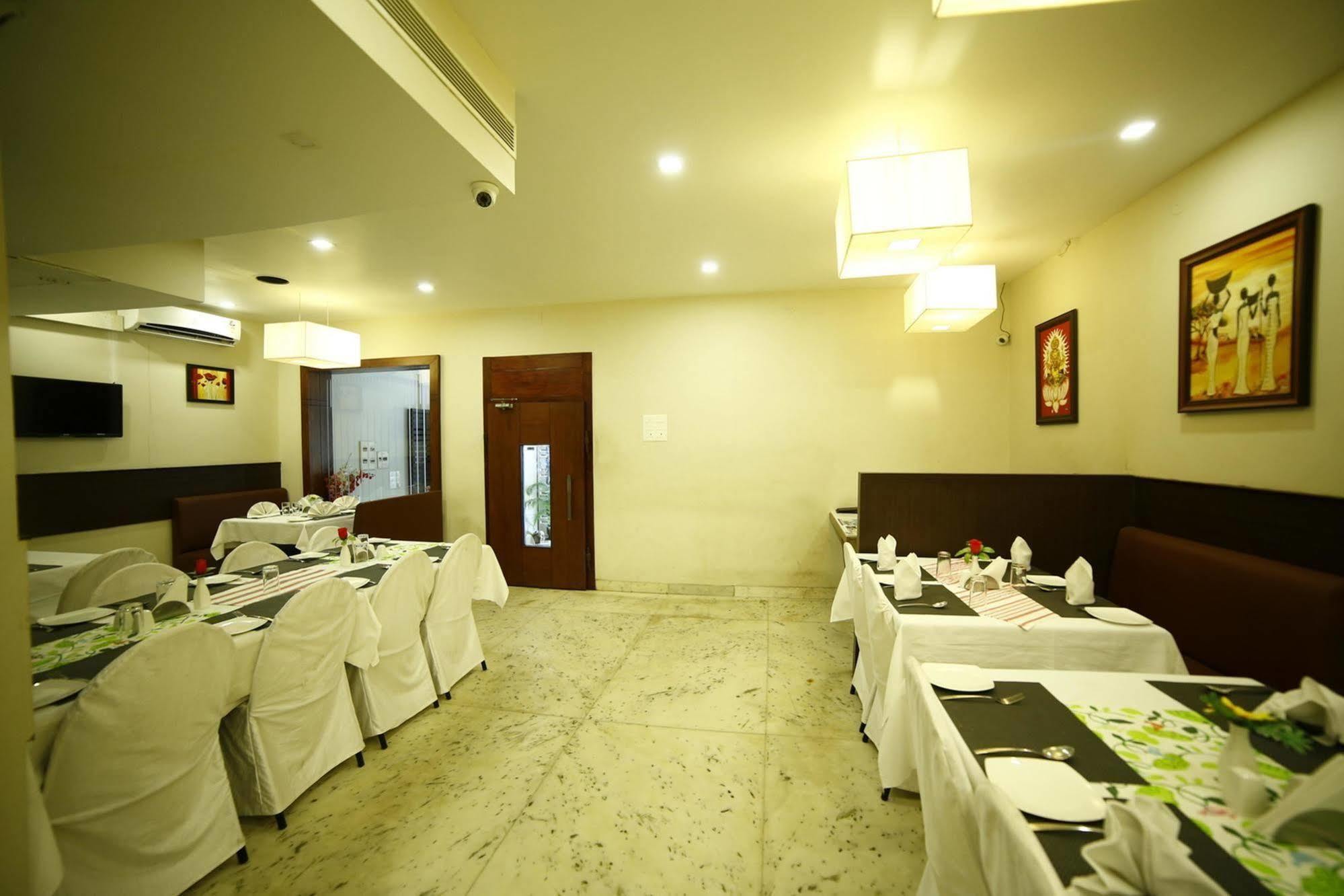 Raj Classic Inn Puducherry Zewnętrze zdjęcie